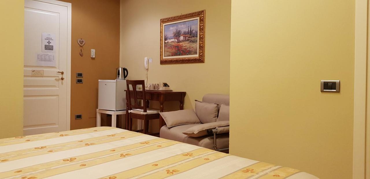 La Regibussa - Hotel Ristorante آستي المظهر الخارجي الصورة