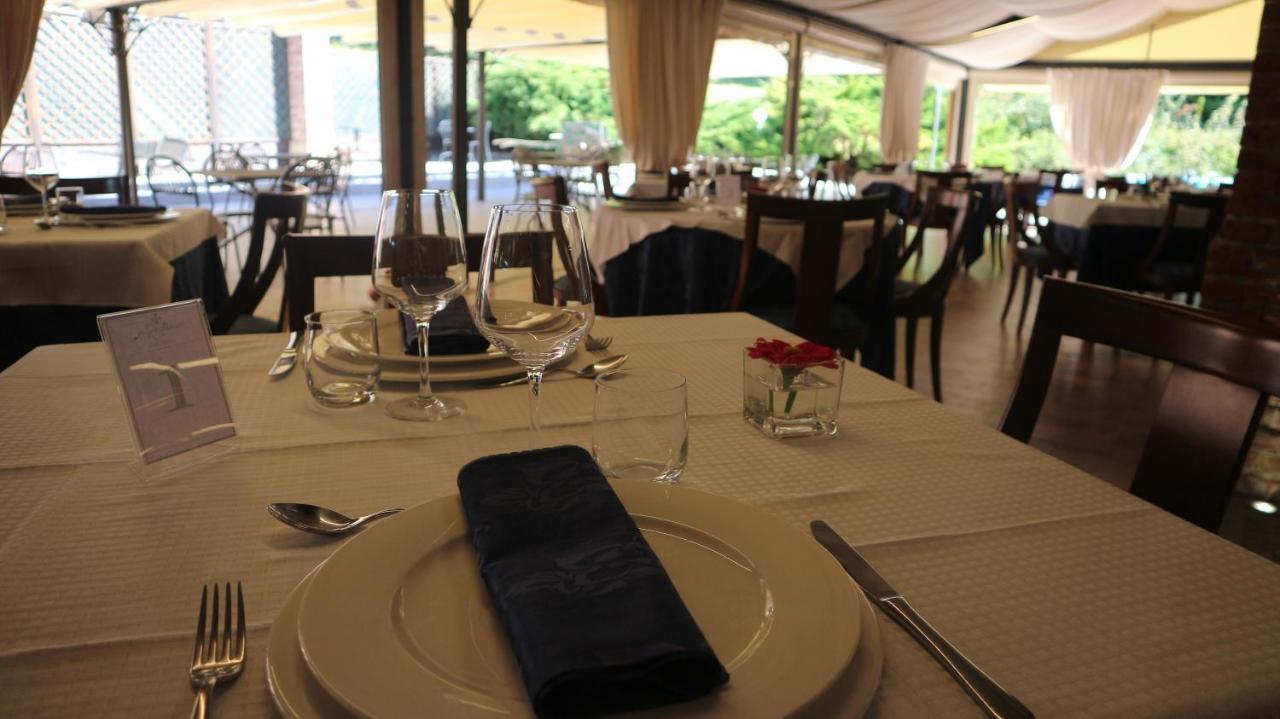 La Regibussa - Hotel Ristorante آستي المظهر الخارجي الصورة