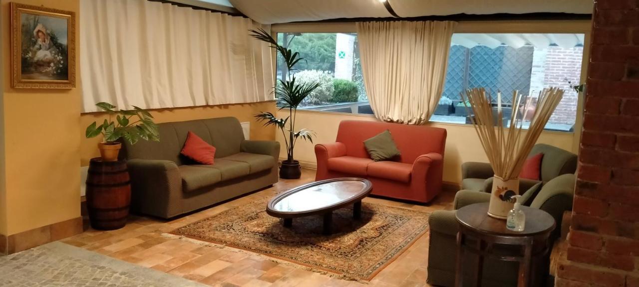 La Regibussa - Hotel Ristorante آستي المظهر الخارجي الصورة