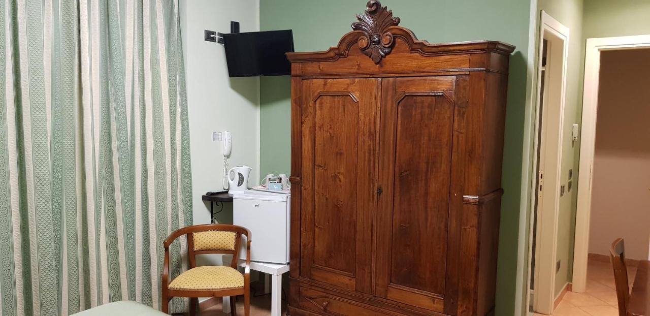 La Regibussa - Hotel Ristorante آستي المظهر الخارجي الصورة