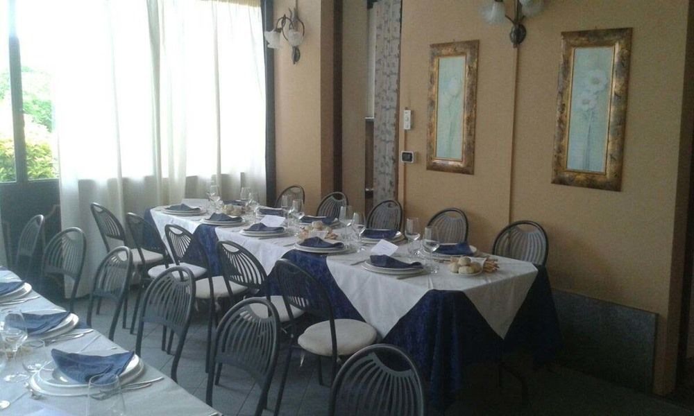 La Regibussa - Hotel Ristorante آستي المظهر الخارجي الصورة
